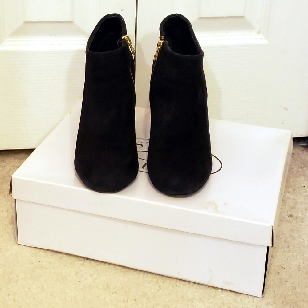 Steve Madden PANELOPE Suede Ankle Booties - Picture 3 of 8